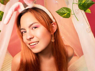 hot webcam slut EmmaMonnet