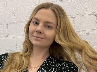 camgirl shaving pussy FeleciaRewerts