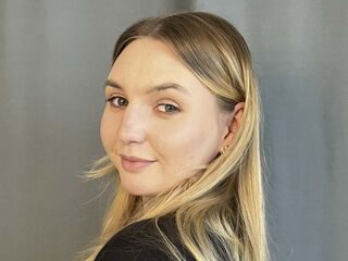 nude cam girl picture FloraBrenden