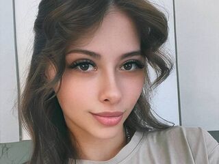 naked girl with webcam fingering pussy GigiTijerino