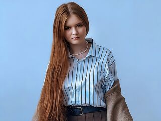 cam girl chatroom GwynBujarski