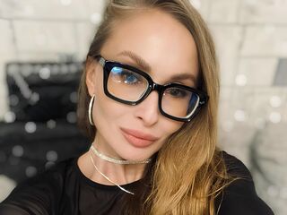 girl fingering bald pussy HelenaBoyd