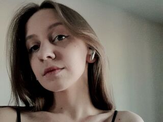 naughty camgirl masturbating HildHakes