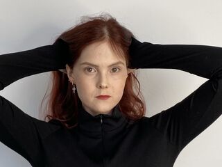 topless cam girl IdaBerenger