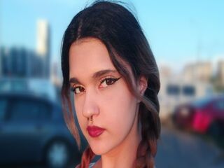 sexy webcam girl IvelisseConsuelo