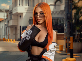 camgirl shaving pussy JadeGrace