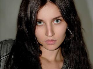 camslut topless JolineDurda