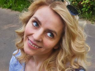 cam girl showing pussy JulietteKramer