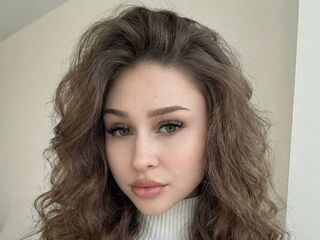 naked girl with cam fingering JunitaDroze