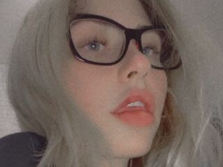 naked cam girl masturbating with vibrator KatlynHoppel