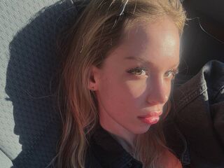 camwhore shaved pussy KattyFoks