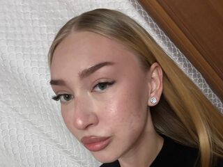 masturbating cam girl KellyHilles