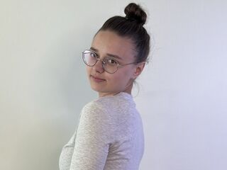 shaved pussy web cam LarraineKaber