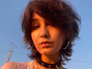 shaved pussy webcam LatoshaZayicek