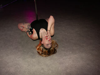 naughty camgirl picture LauraGranger