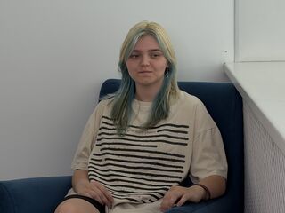real live cam LauriMagnie