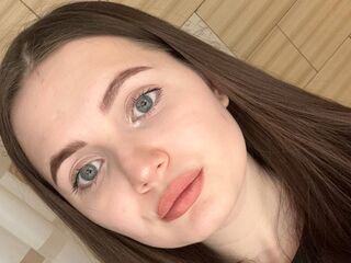 fingering girl chatroom LauriMaynor