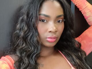 naughty cam girl fingering shaved pussy LiaCastro
