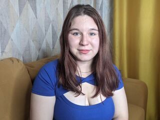 beautiful webcamgirl LisaWondorsen