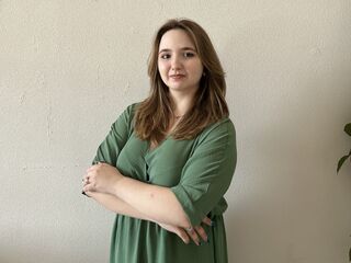 shower webcam LucilleBride