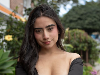 closeup web cam MaddieColinss