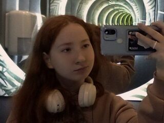 live cam girl picture MadgeRemerez