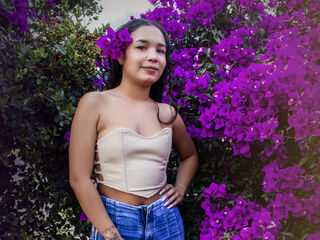 camgirl showing pussy MailyCambell