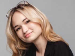 camwhore masturbating with dildo MalissaBickett