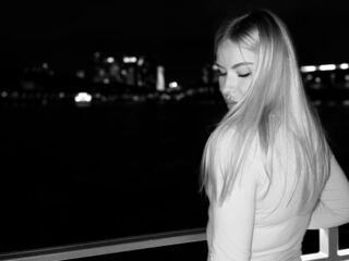 sexy camgirl live MariBrandel
