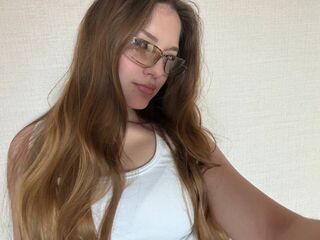 cam girl playing with vibrator MarvaMalouff