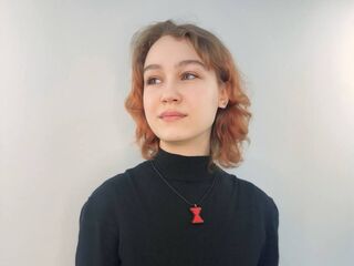 hot cam girl masturbating with dildo MeghanInclan