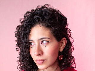 naked cam girl fingering pussy MelisaLust