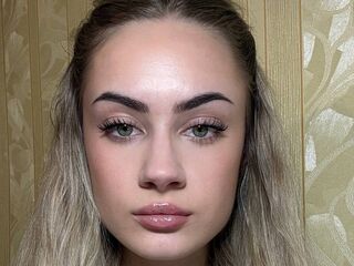 camgirl fingering pussy MellieSchultze