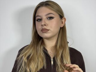 camwhore masturbating MercedesVaught