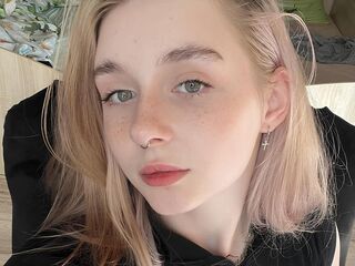 nude camgirl picture MiaMerek