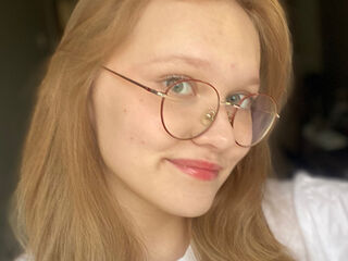 shaved pussy web cam MicahCussins