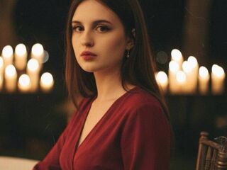 hot cam girl fingering shaved pussy MichelineQuicksa