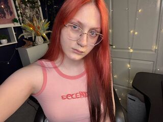 hot cam girl masturbating with dildo MilenaLima