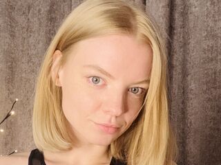 nude webcam MoiraBaumgartel