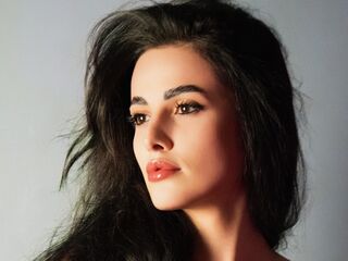 closeup cam NadineRayley