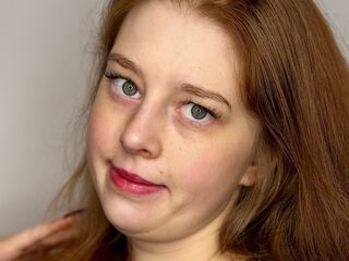 camgirl shaving pussy NataliaRear