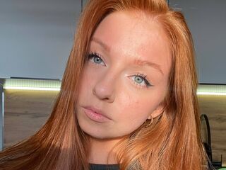 sexy webcamgirl NicoleTatako