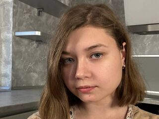 camgirl playing with dildo OdiliaAlvey