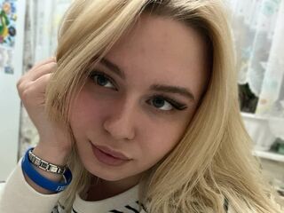 cam girl masturbating with vibrator OdiliaHewell