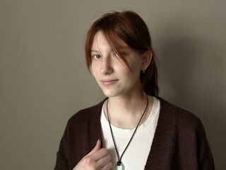 naughty cam girl masturbating with dildo RenataLaughner