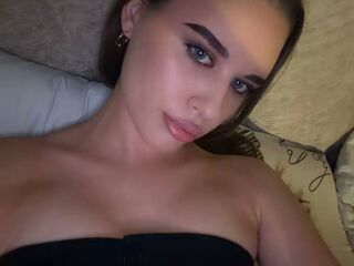 dirty web cam RhiannonJumper