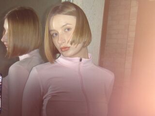 nude webcam girl RosinaHeverley