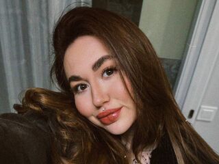 camwhore fingering shaved pussy RoxannaDefilippo