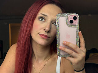 girl fingering shaved pussy RubyDid