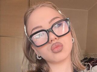 sexwebcam SaraBaier